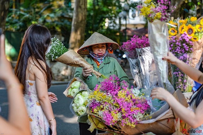 Phố Phan Đình Phùng siêu lãng mạn vào mùa thu