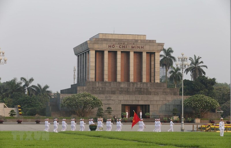 Lăng Chủ tịch Hồ Chí Minh