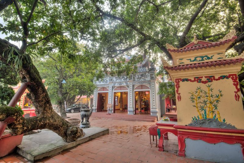 Quang cảnh Phủ Tây Hồ