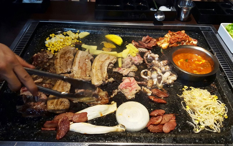 Korean Style - Quán thịt nướng đá Hà Nội